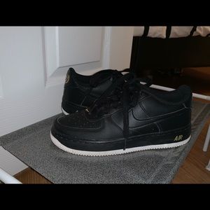 Black and white air forces